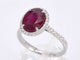 Bague 53 Bague halo en or blanc, diamants et rubis 58 Facettes 1027