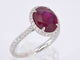 Bague 53 Bague halo en or blanc, diamants et rubis 58 Facettes 1027