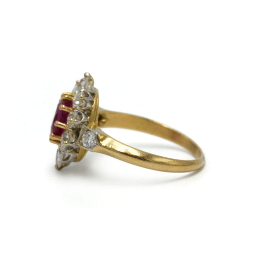 Bague 52 Bague marguerite ancienne en or 18k et platine, diamants et rubis birman non chauffé 58 Facettes SA086