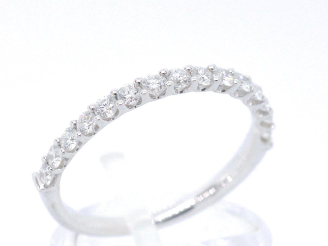 Bague 53 Bague en or blanc 18 carats sertie de diamants 58 Facettes 1035