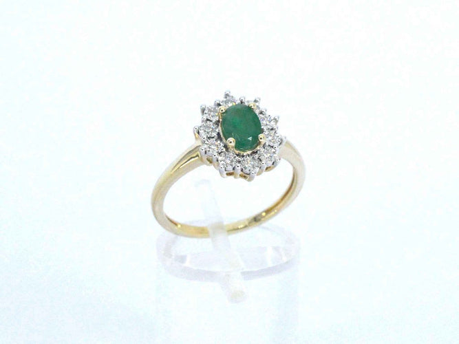 Bague 54 Bague en or 14 ct, émeraude ovale et diamants 58 Facettes 2368