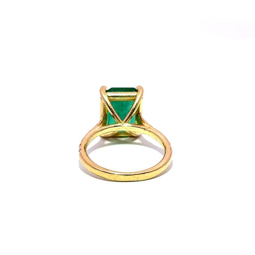 Bague 50 Bague solitaire émeraude et diamants en or jaune 750 58 Facettes 50528
