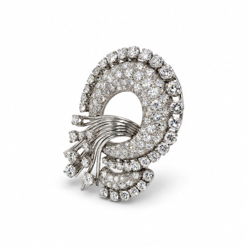 Broche Broche en or blanc, platine et diamants 58 Facettes 1450