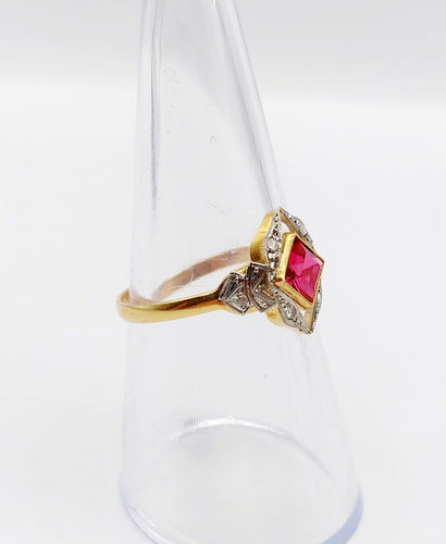 Bague 56 Bague Art déco en or rose 18k, pierre rouge et diamants 58 Facettes A07136