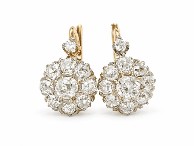 Boucles d'oreilles Boucles d'oreilles dormeuses marguerite en or jaune, platine et diamants 58 Facettes 33836