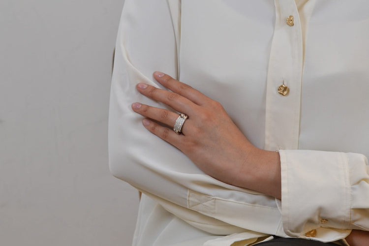 Bague 51 Dior - Bague gourmette en or 18k et diamants 58 Facettes 26906dv