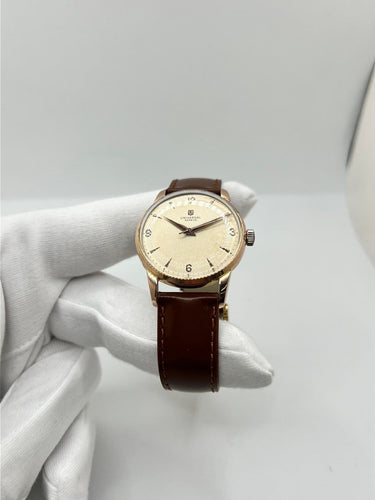 Montre Universal Genève - Montre Calatrava plaqué or 58 Facettes 2276