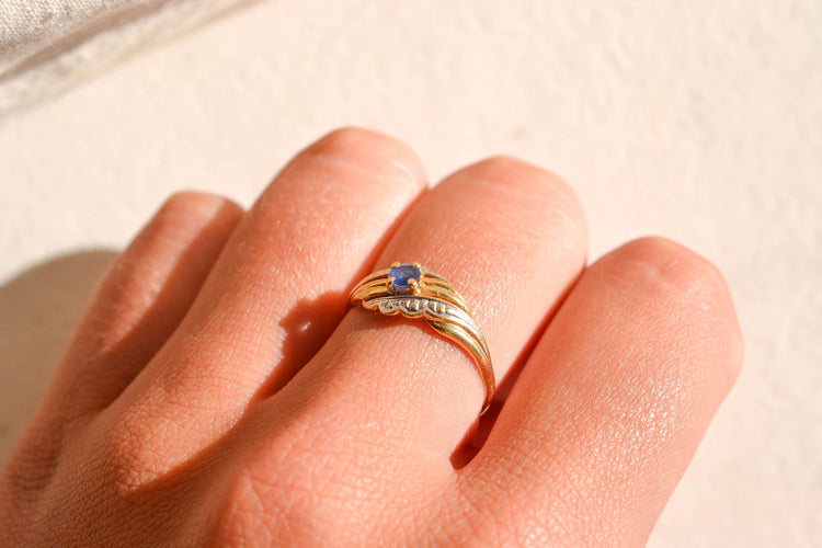 https://cdn.shopify.com/s/files/1/0963/7950/2920/files/bague-vintage-seconde-main-art-nouveau.jpg?v=1790331760