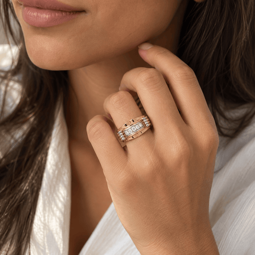 Bague 60 Tank - Bague en or rose, or blanc et diamants 58 Facettes 1.0001673/2