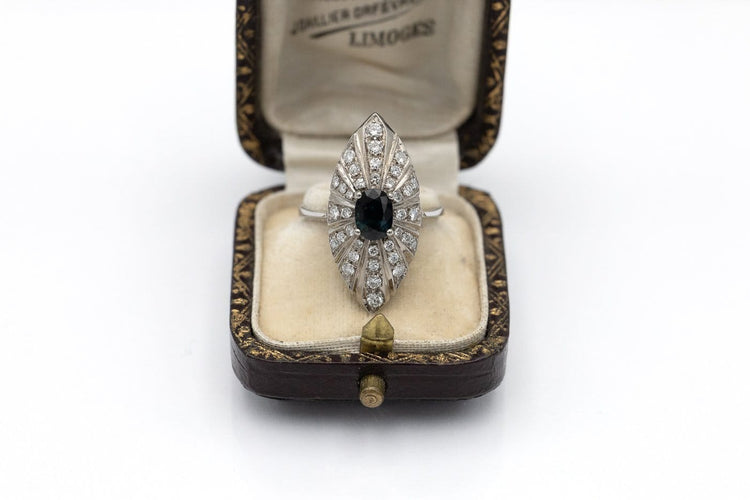 Bague 59 Bague marquise en or blanc, saphir et diamants 58 Facettes 13608
