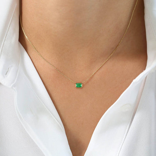 bezel-set-emerald-necklace-18k-gold-2 (1).jpg