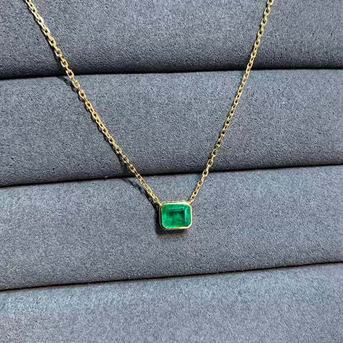 bezel-set-emerald-necklace-18k-gold-6 (1).jpg