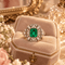 Bague 57 Bague en platine, émeraude et halo de diamants 58 Facettes 50531