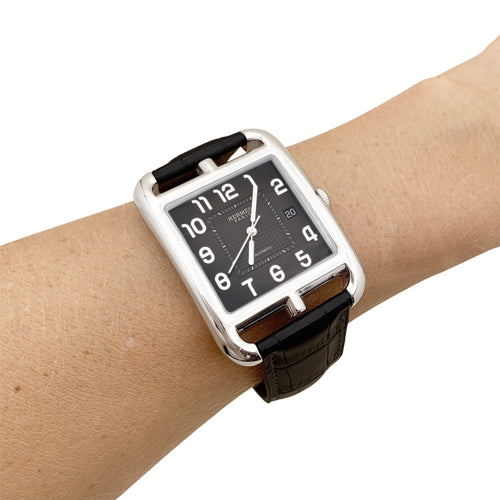 Montre Hermès Cape Cod - Montre en acier et cuir, très grand modèle 58 Facettes 36009