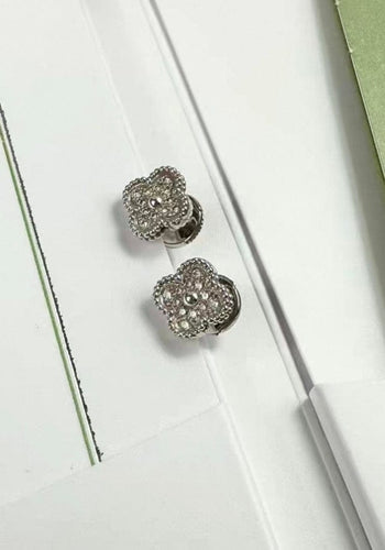 Boucles d'oreilles Van Cleef & Arpels Sweet Alhambra - Boucles d'oreilles diamants 58 Facettes jnci197