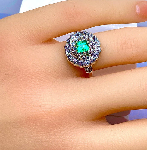 Bague 45 Bague marguerite en or 18 carats, émeraude et diamants 58 Facettes AB742