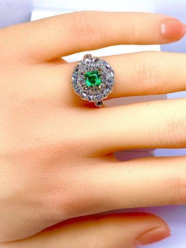 Bague 45 Bague marguerite en or 18 carats, émeraude et diamants 58 Facettes AB742