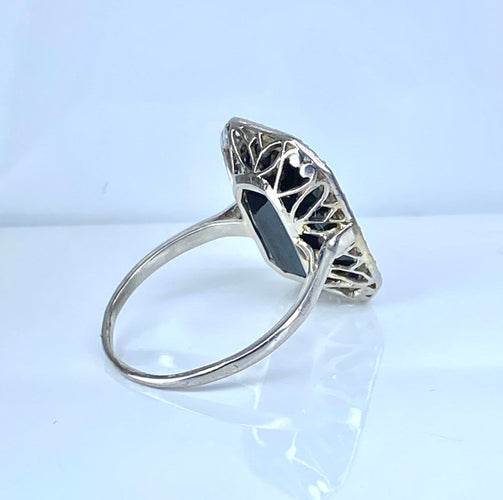 Bague 53 Bague en platine, saphir 8,60 carats et diamants vers 1900 58 Facettes AB743