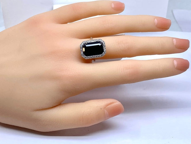 Bague 53 Bague en platine, saphir 8,60 carats et diamants vers 1900 58 Facettes AB743