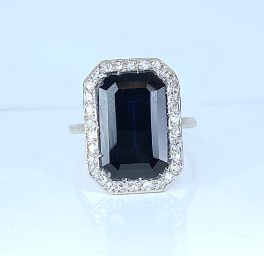 Bague 53 Bague en platine, saphir 8,60 carats et diamants vers 1900 58 Facettes AB743