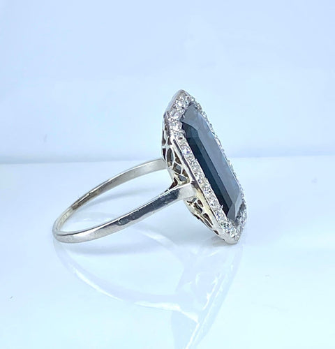Bague 53 Bague en platine, saphir 8,60 carats et diamants vers 1900 58 Facettes AB743