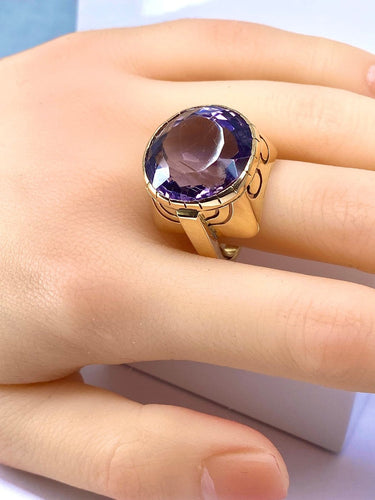 Bague 57 Bague en or jaune 18 carats et améthyste 32 carats 58 Facettes AB744