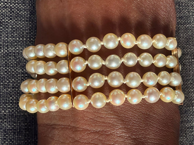 Bracelet Bracelet 4 rangs de perles de culture en or 18k 58 Facettes 964