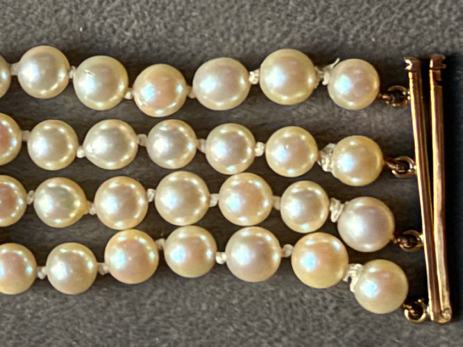 Bracelet Bracelet 4 rangs de perles de culture en or 18k 58 Facettes 964