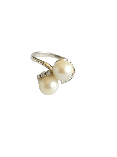 Bague toi et moi en or blanc, perles et diamants