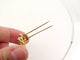 Broche Broche canard vintage en or jaune 18k, rubis, émeraudes et saphirs 58 Facettes 276295