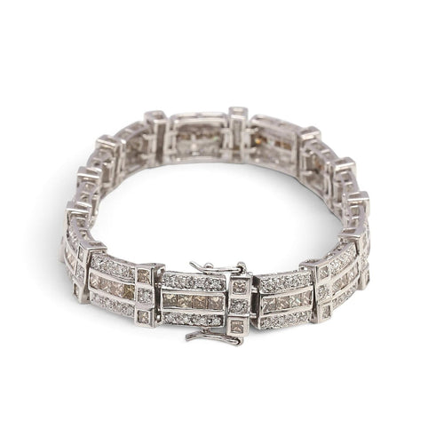 Bracelet Bracelet moderne du XXIe siècle en or 18k et diamants 58 Facettes E67