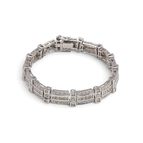Bracelet Bracelet moderne du XXIe siècle en or 18k et diamants 58 Facettes E67