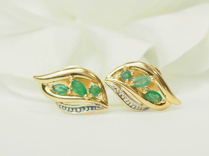 Boucles d'oreilles Boucles d'oreilles vintage en or jaune et émeraudes 58 Facettes 33615