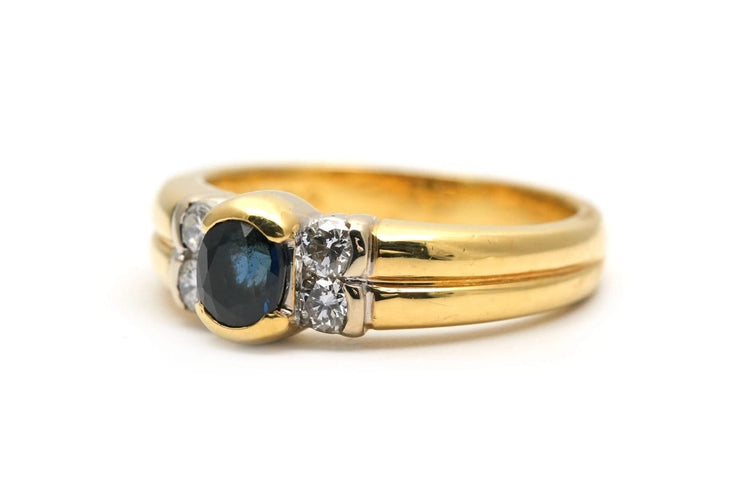 Bague 51 Bague contemporaine en or jaune 18 carats, saphir et diamants 58 Facettes B971
