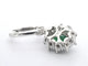 Boucles d'oreilles Boucles d'oreilles pendantes en or blanc, diamants et émeraudes 58 Facettes 2386