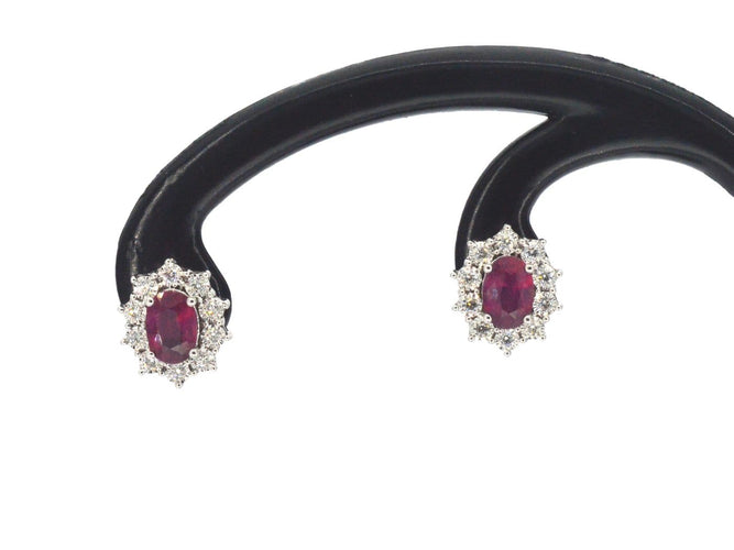 Boucles d'oreilles Boucles d'oreilles en or blanc, diamants et rubis 58 Facettes 2392
