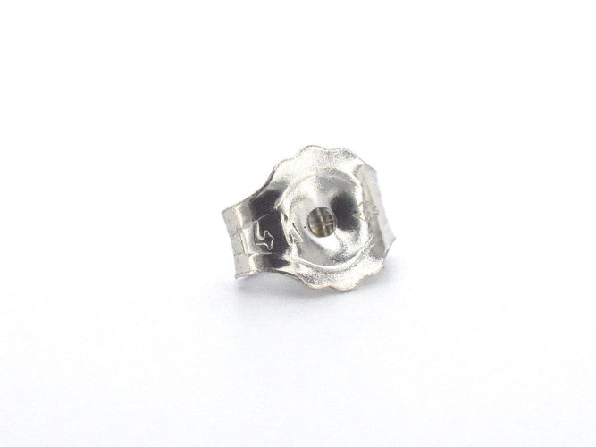 Boucles d'oreilles Boucles d'oreilles en or blanc, diamants et rubis 58 Facettes 2392