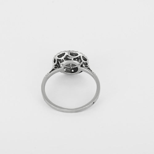 Bague 51 Bague en or blanc 18K et diamants 58 Facettes B260414