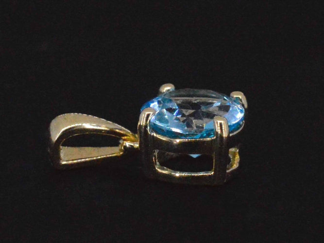 Pendentif Pendentif en or 14 carats avec topaze 58 Facettes 2397