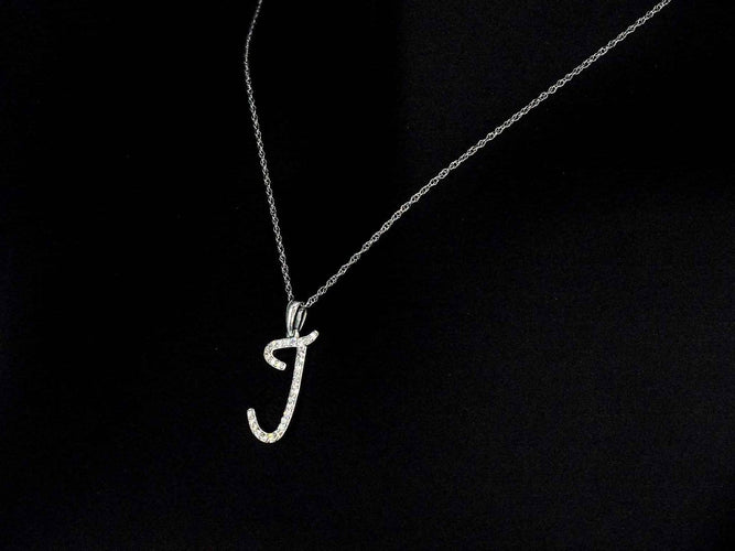 Pendentif Pendentif lettre J en or 14k et diamants naturels 58 Facettes 2407