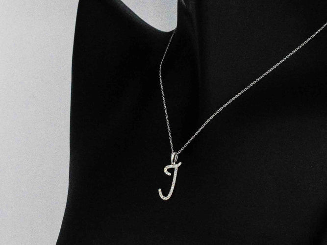 Pendentif Pendentif lettre J en or 14k et diamants naturels 58 Facettes 2407