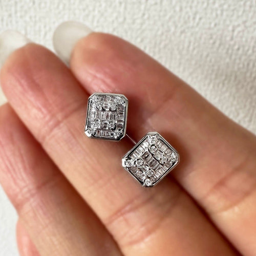 ooak-46ct-emerald-diamonds-cluster-earrings-18k-white-gold-3.jpg