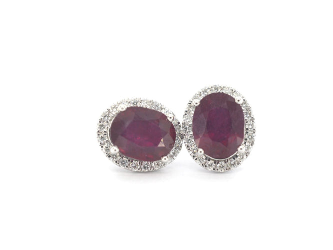 Boucles d'oreilles Boucles d'oreilles halo en or blanc, diamants et rubis 58 Facettes 2414