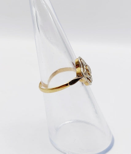 Bague 51 Bague Art déco en or 18k à fleur ciselée 58 Facettes A07880