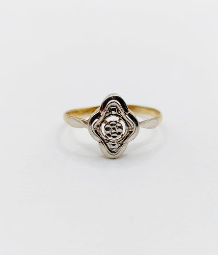 Bague 51 Bague Art déco en or 18k à fleur ciselée 58 Facettes A07880