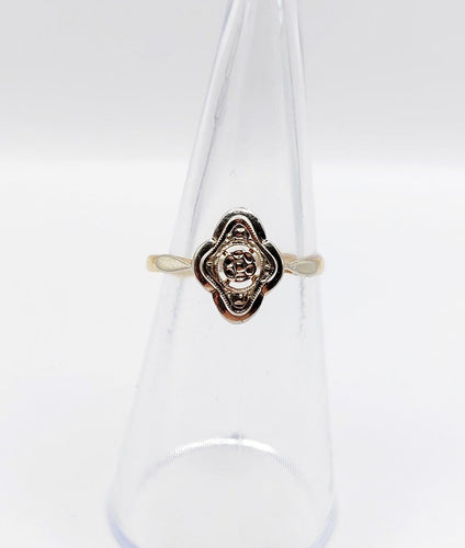 Bague 51 Bague Art déco en or 18k à fleur ciselée 58 Facettes A07880