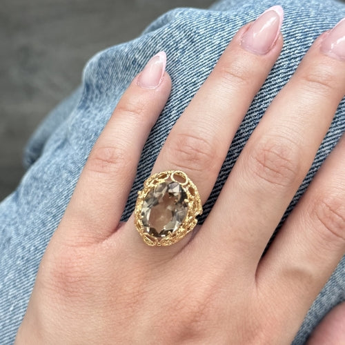 Bague Bague - Quartz fumé ovale en or jaune 18 ct 58 Facettes 34882