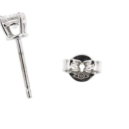 https://ledial.it/app/uploads/2026/09/121-orecchini-oro-lobo-punto-luce-diamanti-brillanti_08.jpg