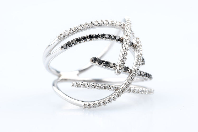 Bague 54 Bague joaillière en or blanc 18K, diamants blancs et noirs 58 Facettes BG31300464-107