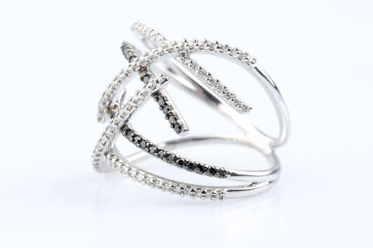 Bague 54 Bague joaillière en or blanc 18K, diamants blancs et noirs 58 Facettes BG31300464-107